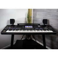 Used Yamaha Genos Keyboard & Speakers